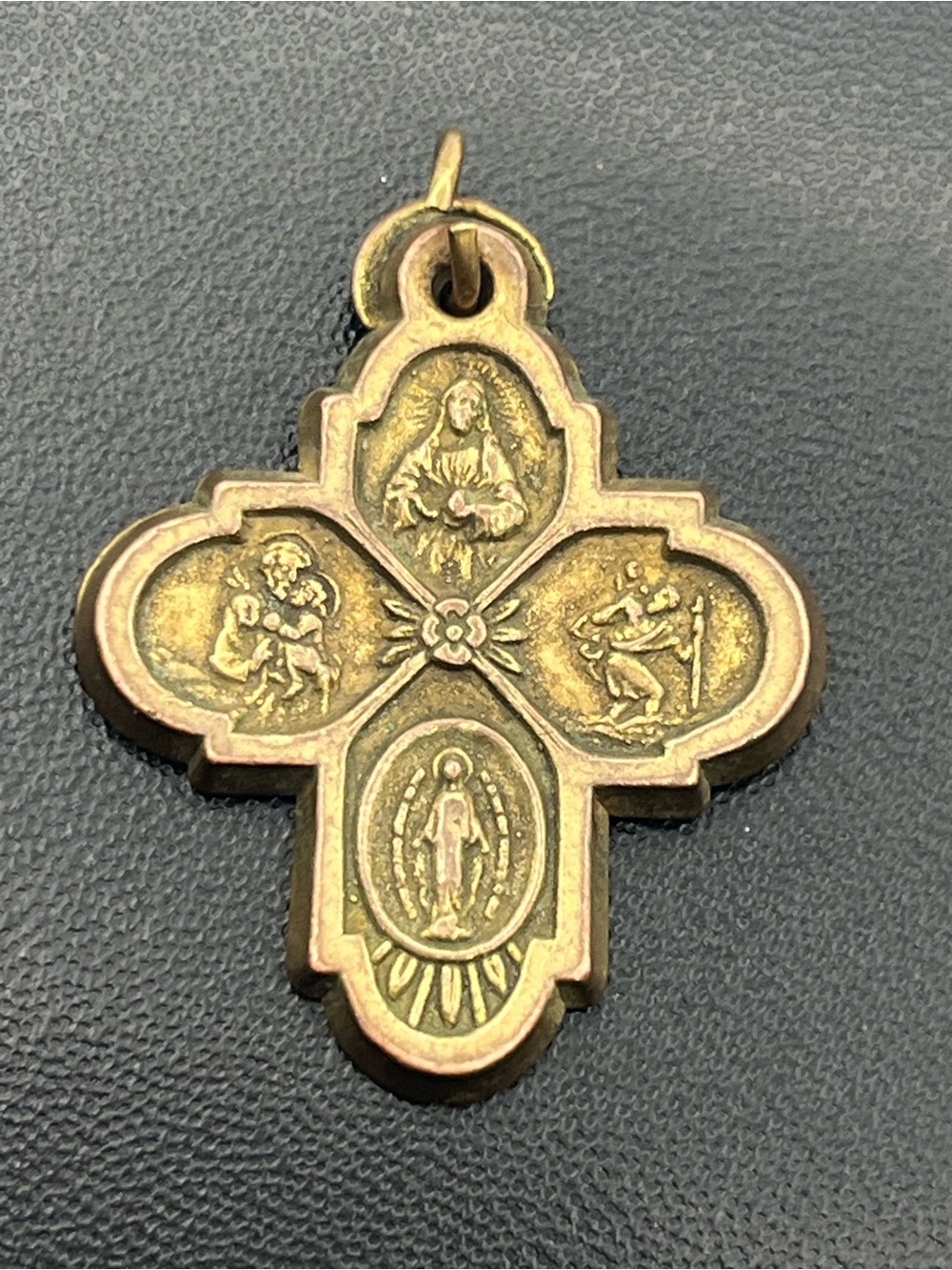 Vintage Catholic Gold tone 4 Way Religious Medal Four Way Cross pendant - Picture 2 of 12